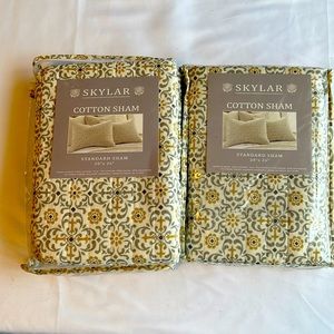 Standard Pillow 20” X 26”